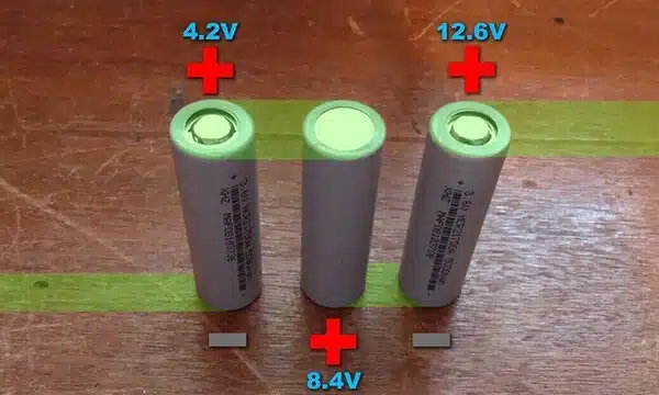how to charge batteries in series