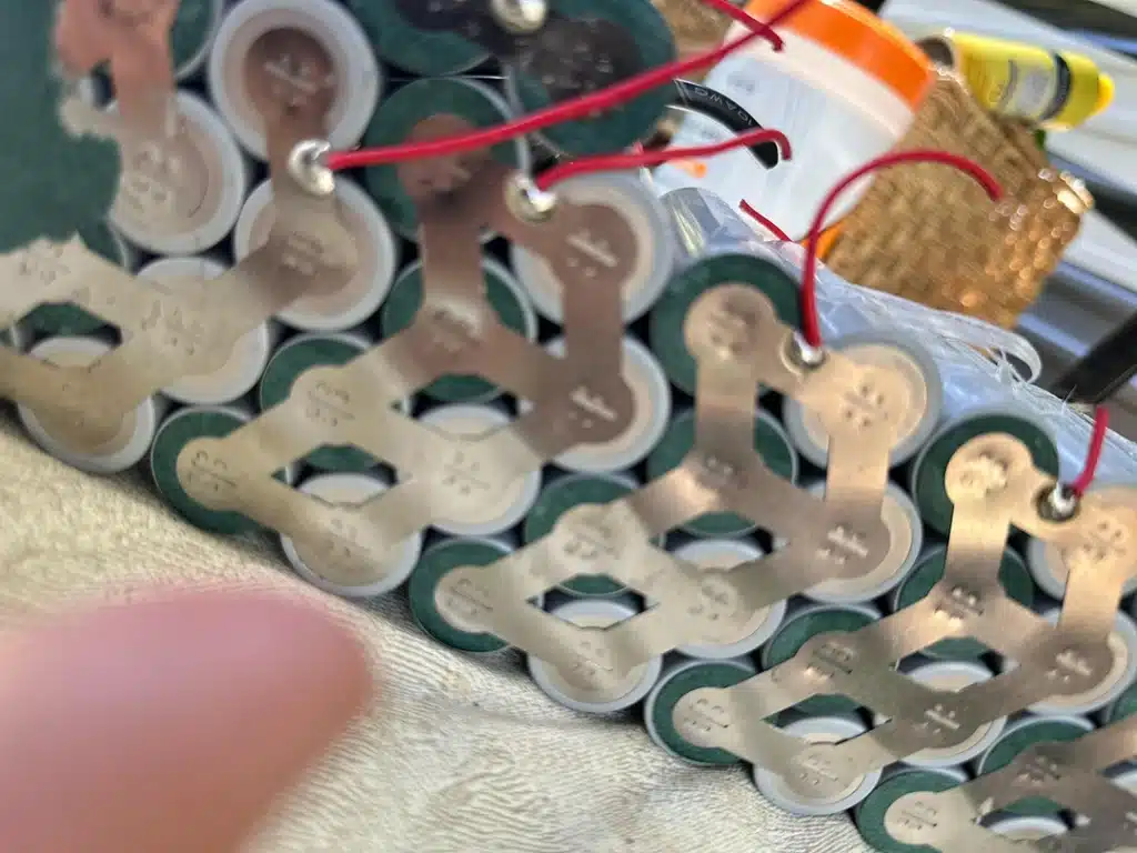 lithium battery cell removal
